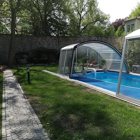 Madrid, Mit Garten & Beheiztem Pool דירה